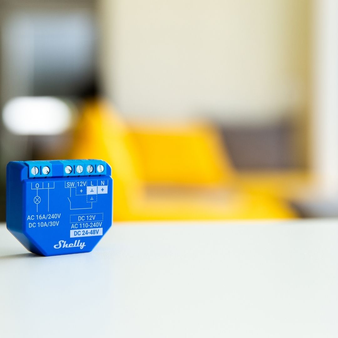 Shelly Plus 1 NO UL. Interruptor de relé inteligente operado por Wi-Fi, 1 canal 15 A, con contactos secos