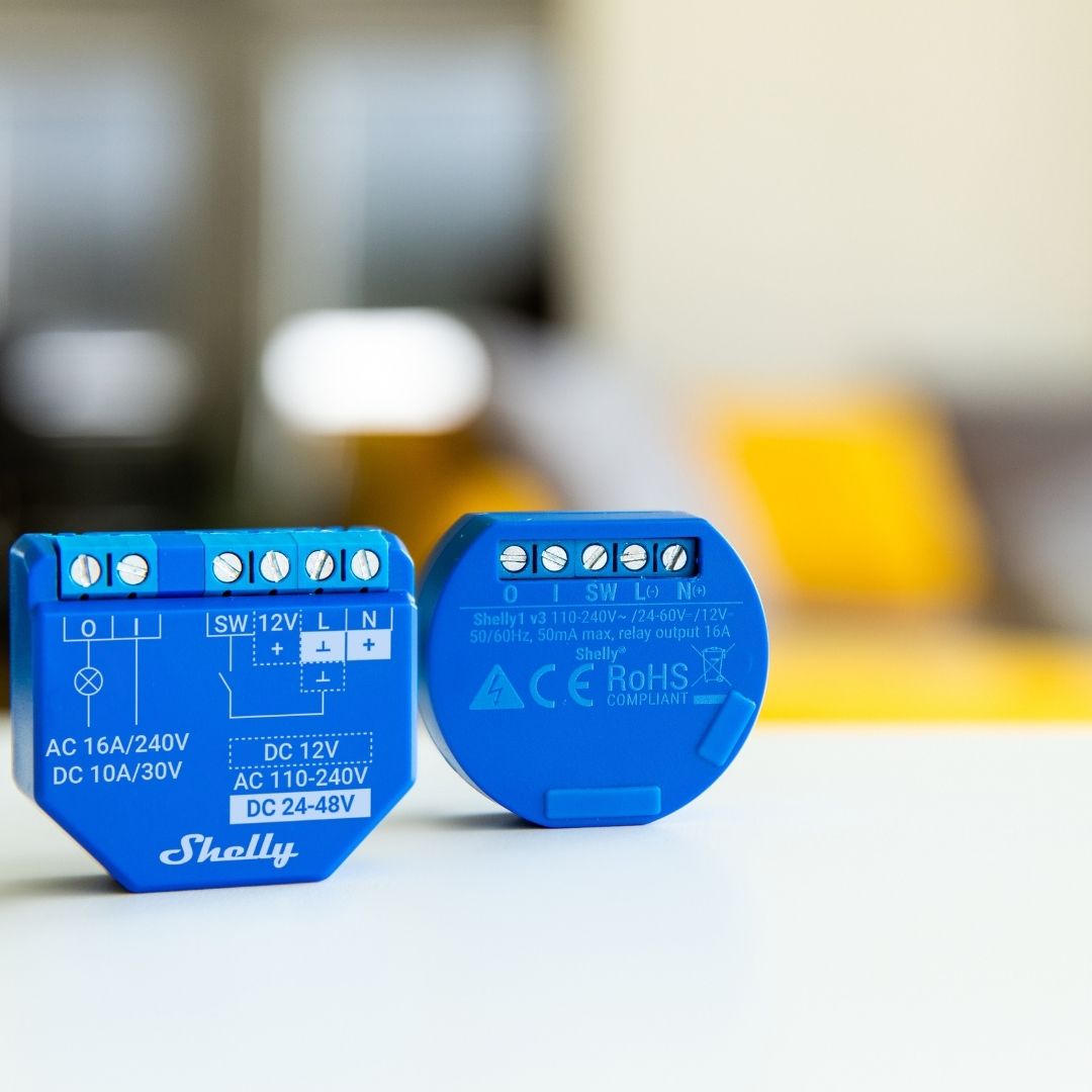 Shelly Plus 1 NO UL. Interruptor de relé inteligente operado por Wi-Fi, 1 canal 15 A, con contactos secos
