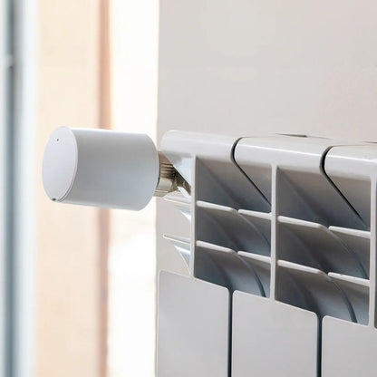 Radiator with smart valve