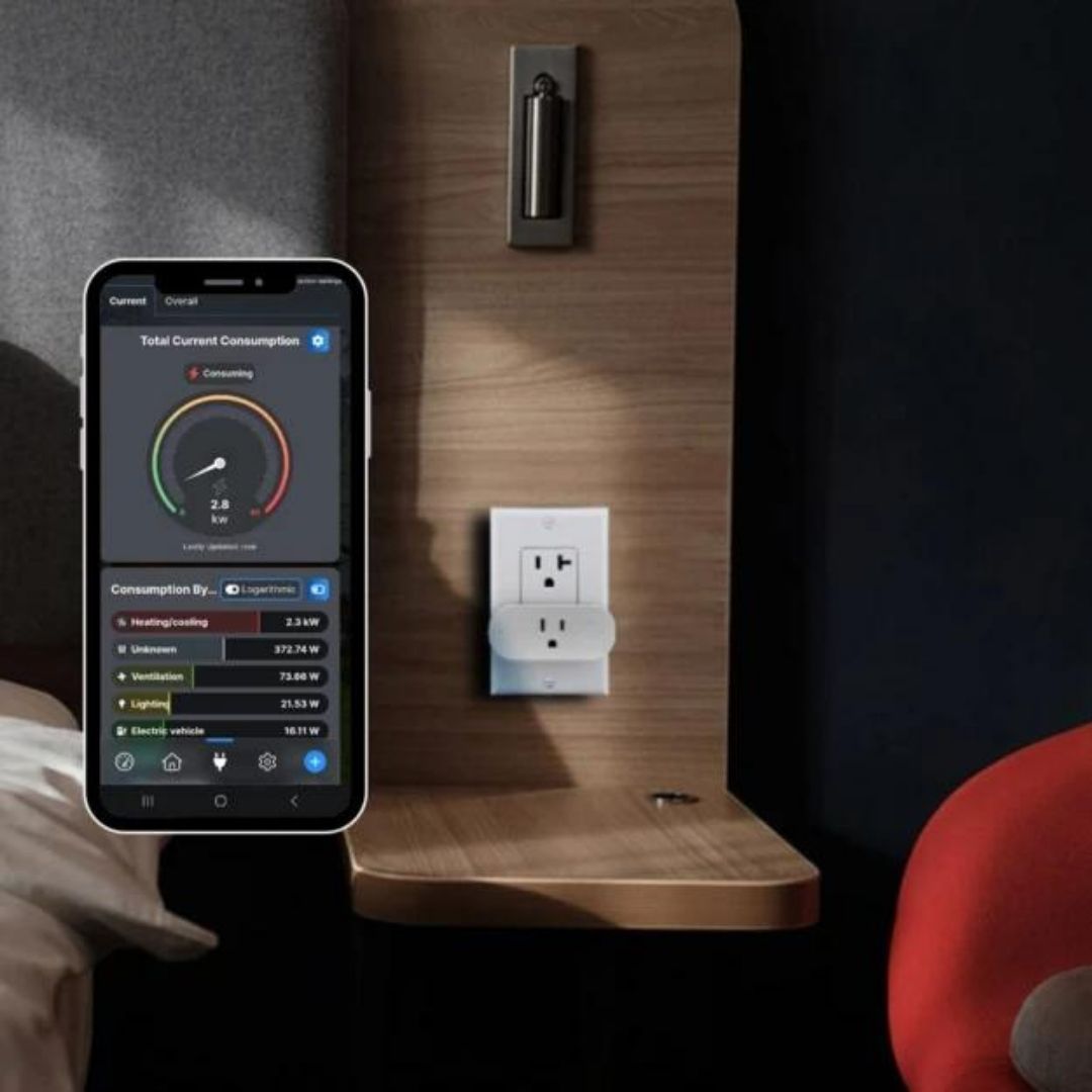 Shelly Plus Plug US con medición de potencia. El enchufe inteligente Wi-Fi que cabe en todas partes.